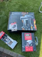 Nieuwe RVS zuil barbecue houtskool.  Weber accessoires., Ophalen