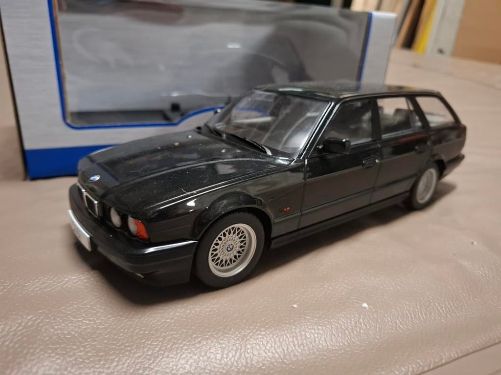 MCG 1:18 BMW E34 Touring 540i Modelauto, Ophalen of Verzenden