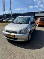 Toyota Yaris 1.0-16V VVT-i Sol - Nwe Apk, Gebruikt, 4 cilinders, 400 kg, 68 pk