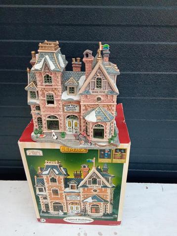 Lemax Park View School - Kersthuisje beschikbaar voor biedingen