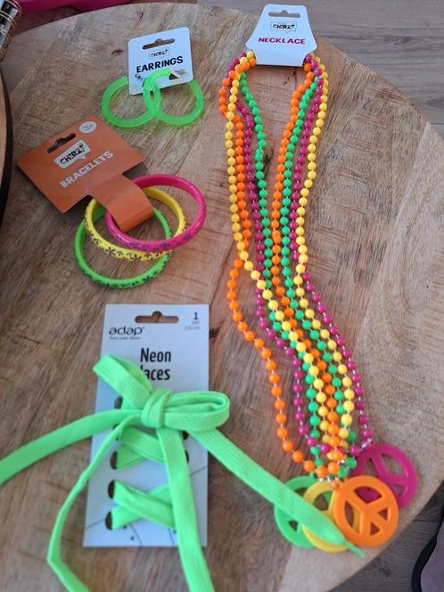 Accessoires 80's/90's party, Hobby en Vrije tijd, Feestartikelen, Nieuw, Ophalen of Verzenden