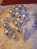 18 ZILVER KERSTBALLEN PLASTIC NU ALLES 6 EURO ZIE FOTO,S., Diversen, Ophalen of Verzenden