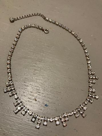 Vintage strass costume Jewelry ketting collier zilverkleurig beschikbaar voor biedingen