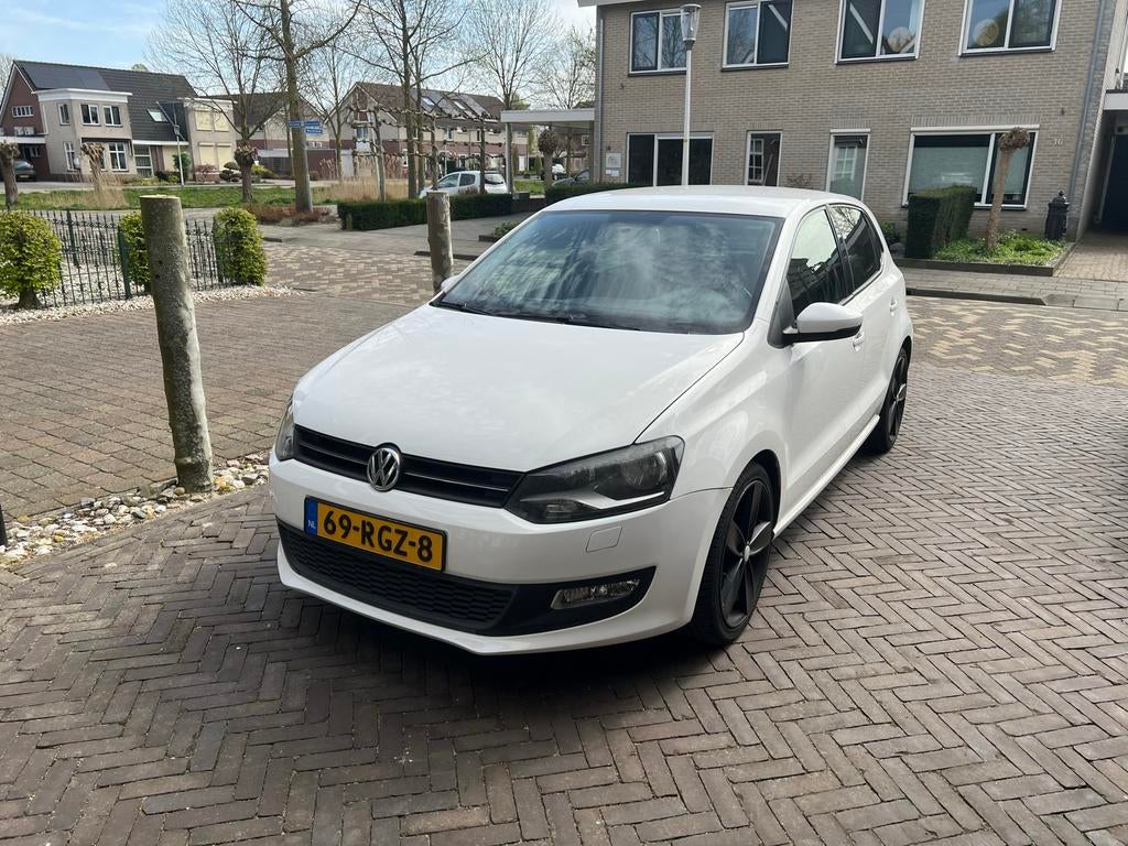 Volkswagen Polo 1.4 16V FSI 63KW | CarPlay | Airco | Stoelvw, Voorwielaandrijving, Stof, 40 €/maand, 4 cilinders
