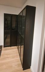 Billy Boekenkasten. Zwart met glazen deuren, Ophalen, Met deur(en), Hout / zwart met glas, Zo goed als nieuw