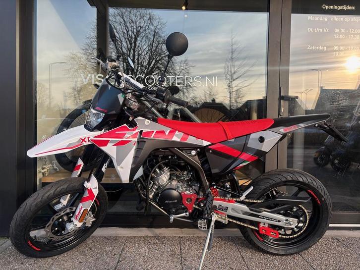 Fantic XM 50 Performance | Wit / Rood | Vandaag Rijden ??, Fietsen en Brommers, Brommers | Overige merken, Nieuw, Ophalen of Verzenden