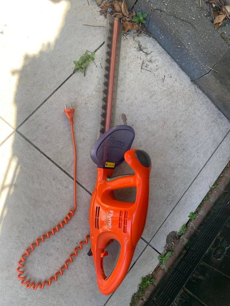 Flymo EasyCut 420 Heggenschaar - Elektrisch, Tuin en Terras, Heggenscharen, Ophalen, Gebruikt, Elektrisch