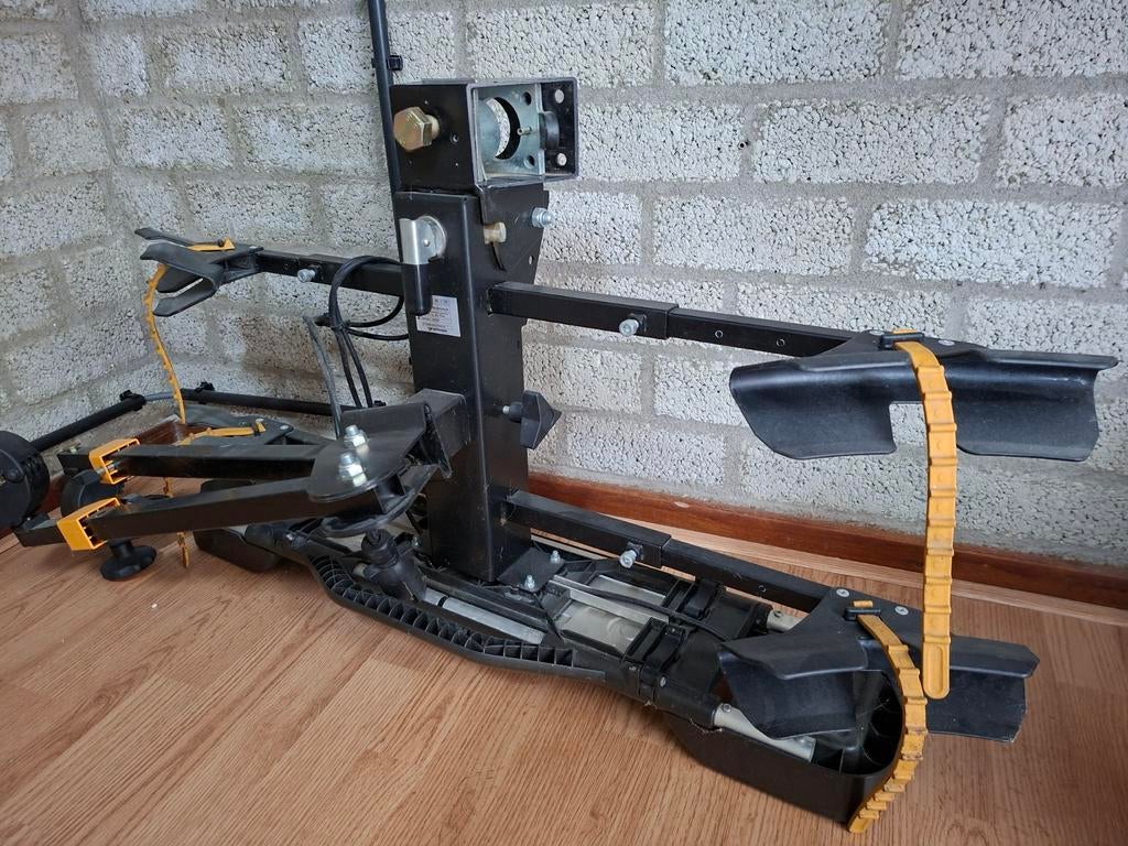 Fietsendrager Hawk, Ophalen, Gebruikt, Trekhaakdrager