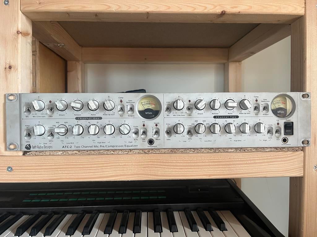 Toft ATC-2 Tweekanaals Microfoon Pre/Compressor/Equalizer, Muziek en Instrumenten, Mengpanelen, Gebruikt, Minder dan 5 kanalen