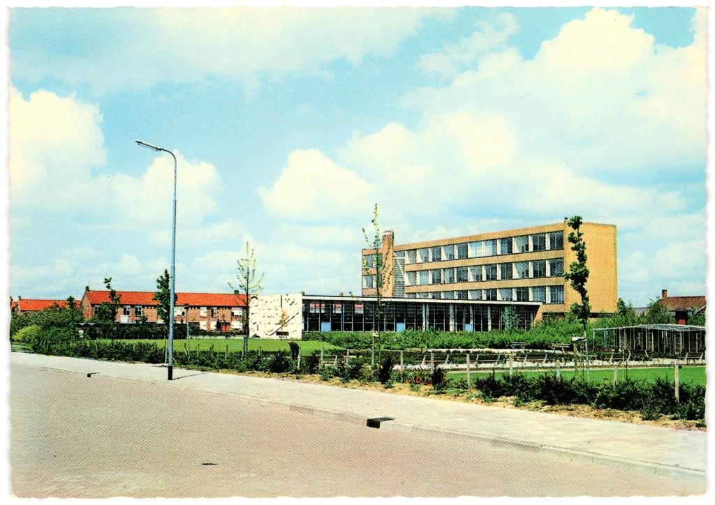 801410 Sliedrecht ZH Technische School Park Nette oude kaart, Verzamelen, Ansichtkaarten | Nederland, Ongelopen, Noord-Brabant