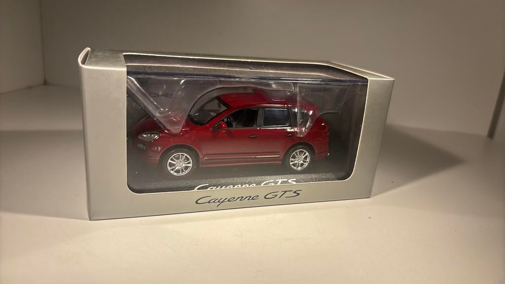 Porsche cayenne gts minichamps 1.43, Auto, Ophalen of Verzenden, MiniChamps, A