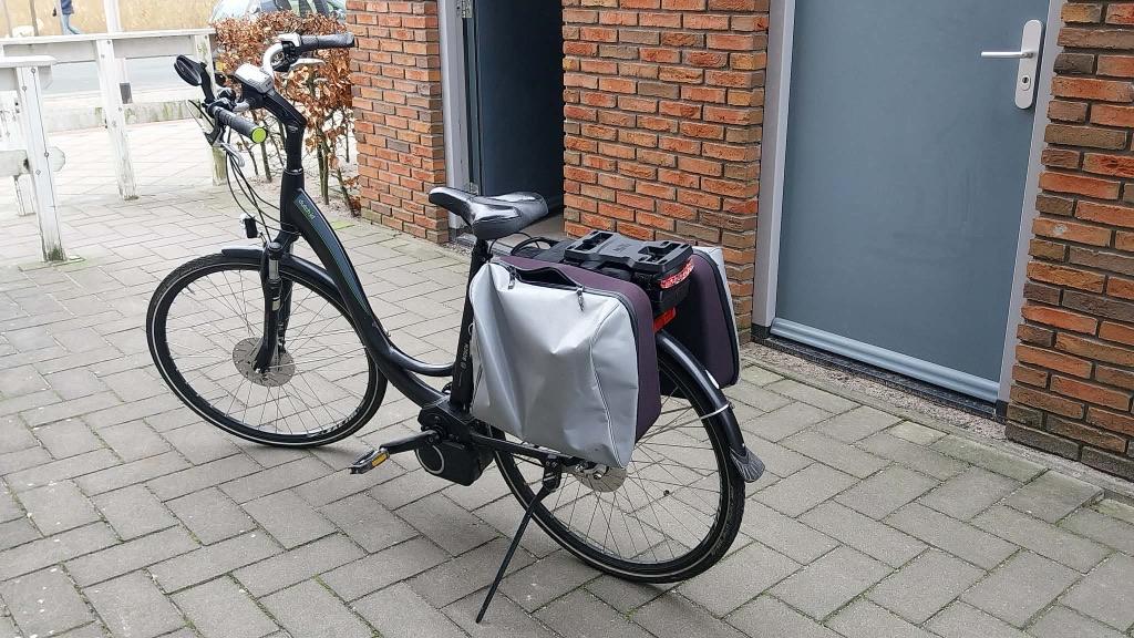 Dutch id e-bike met Bosch motor, Fietsen en Brommers, Elektrische fietsen, Gebruikt, 47 tot 51 cm, 50 km per accu of meer, Ophalen