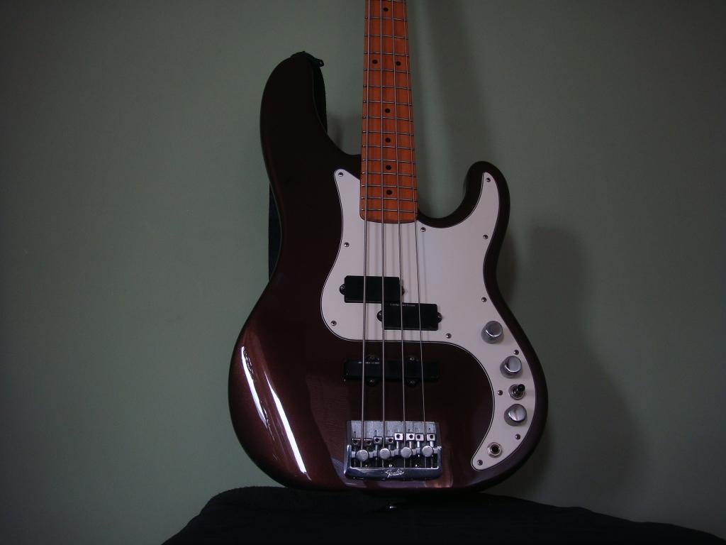 Fender precision plus USA 1989, Muziek en Instrumenten, Snaarinstrumenten | Gitaren | Bas, Zo goed als nieuw, Elektrisch, Ophalen