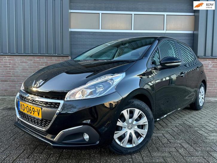 Peugeot 208 1.2 PureTech Blue Lease / Navi / 4 nieuwe banden, Auto's, Peugeot, Bedrijf, Te koop, ABS, Airbags, Airconditioning