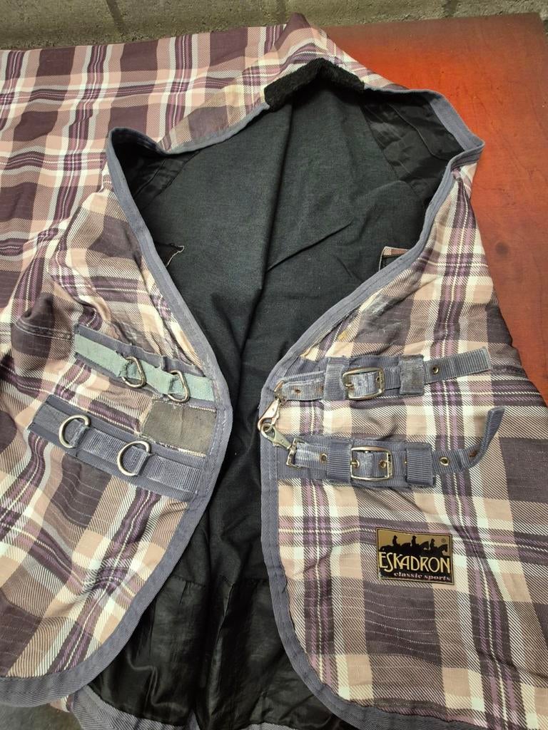 Eskadron 0 grams staldeken, maat 215, Dieren en Toebehoren, Ophalen, Gebruikt, Deken