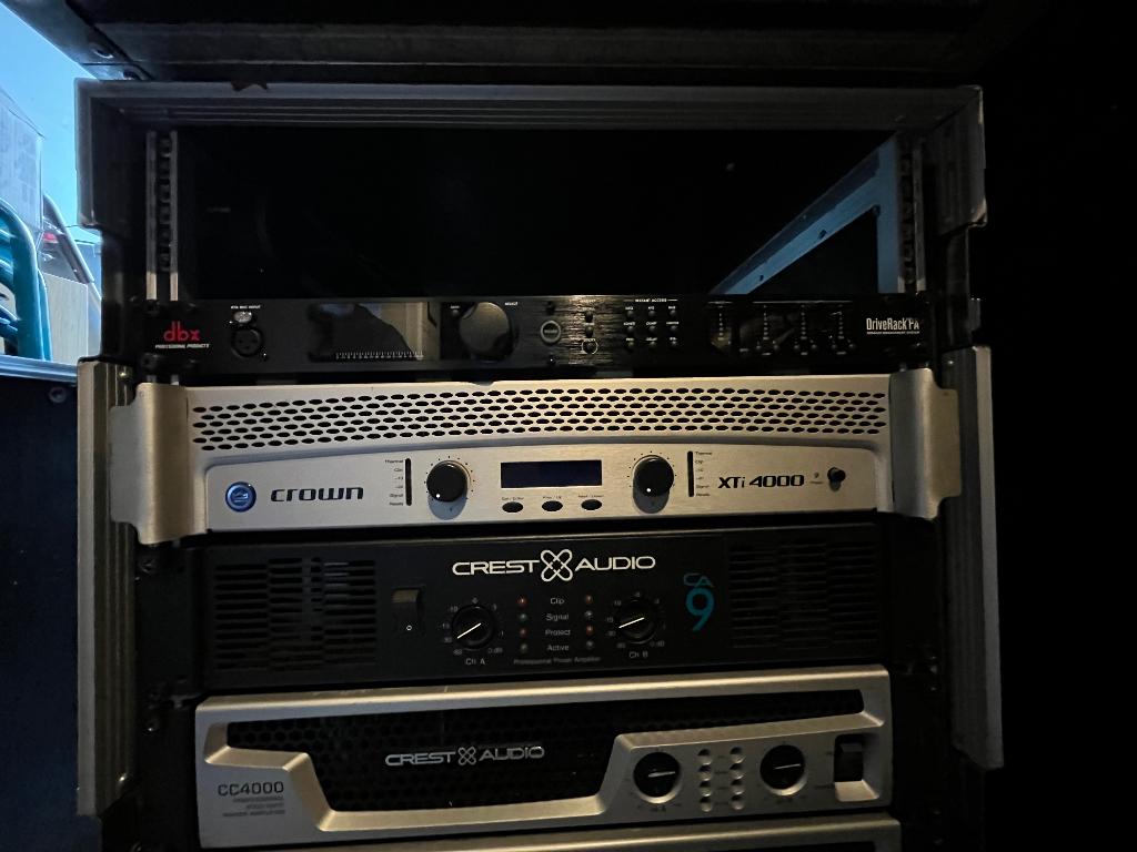 Crown XTi 4000 versterker, Ophalen of Verzenden, Gebruikt, 1000 watt of meer, P.A.