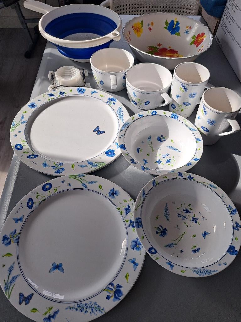 Campingservies, Ophalen, Zo goed als nieuw