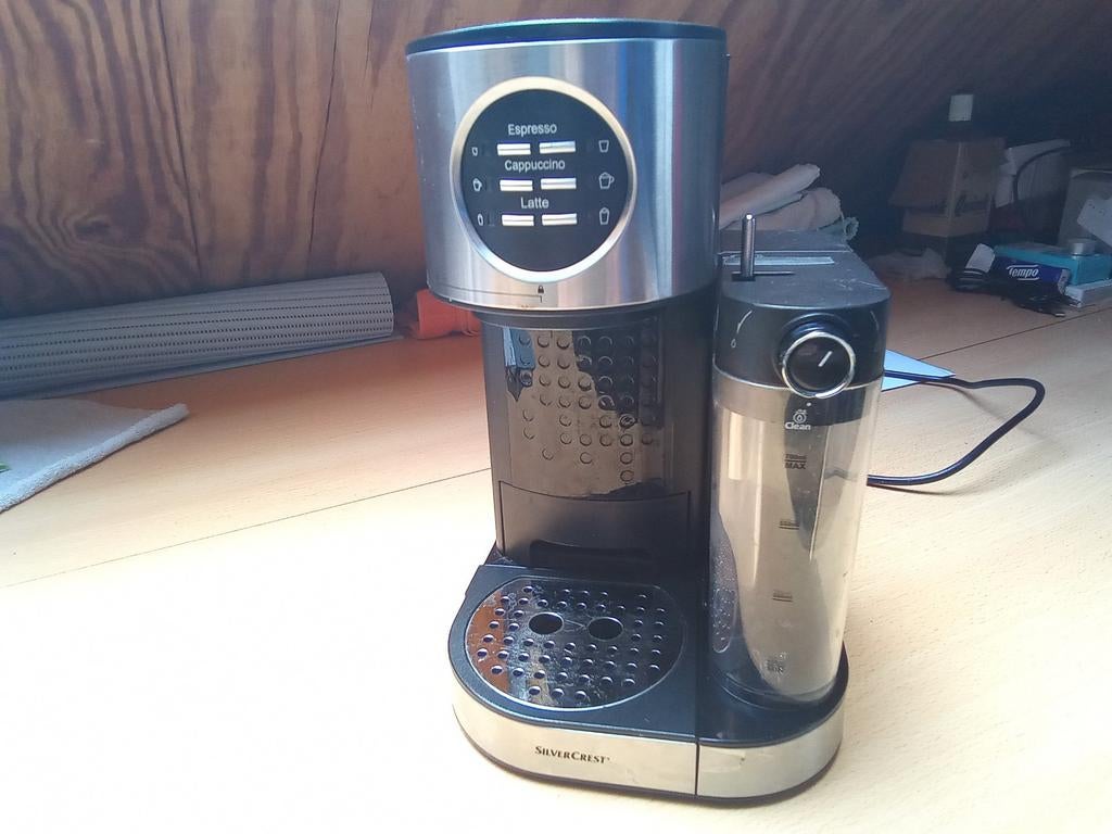 Espresso cappuccino machine SilverCrest / Blumill (Defect)., Witgoed en Apparatuur, Koffiezetapparaten, Ophalen of Verzenden, Espresso apparaat