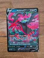 Pokemon Galarian Moltres V 97/198 Cilling Reign, Ophalen of Verzenden, Zo goed als nieuw, Losse kaart, Foil