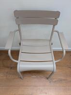 Fermob Luxembourg Stoel met armleuningen kleur Clay Grey, Ophalen, Zo goed als nieuw, Aluminium, Stapelbaar