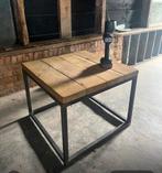 Jorg Industriele salontafel staal frame en houten blad, Ophalen, 100 tot 150 cm, 50 tot 100 cm, Zo goed als nieuw