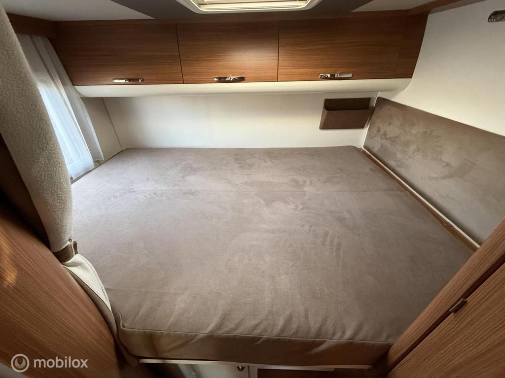 Adria MATRIX M 680SP 6 zitplekken Dakairco Zonnepaneel 131PK, Bedrijf, Omvormer, Adria, Rondzit