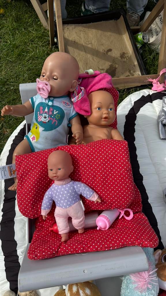 Poppen, kleren en attributen, Ophalen of Verzenden, Zo goed als nieuw, Pop