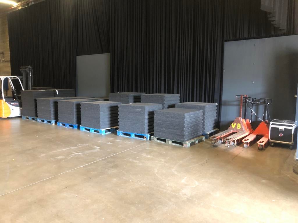 Grote partij tapijttegels / tapijttegel, Ophalen