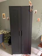 Zwarte IKEA kast gratis (zonder de inhoud), Huis en Inrichting, Kasten | Kledingkasten, Ophalen, Overige materialen, Gebruikt