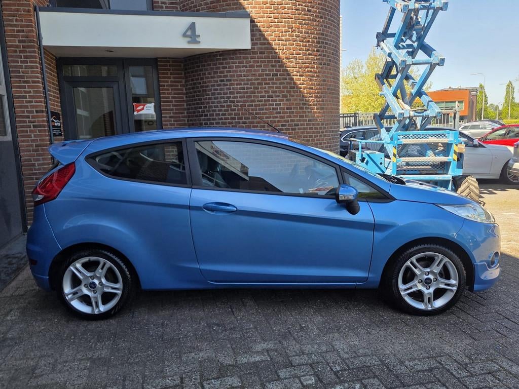 Ford Fiesta 1.6 Sport |Airco | Lm velgen | Nap, Auto's, Ford, Gebruikt, 31 €/maand, 4 cilinders, Blauw