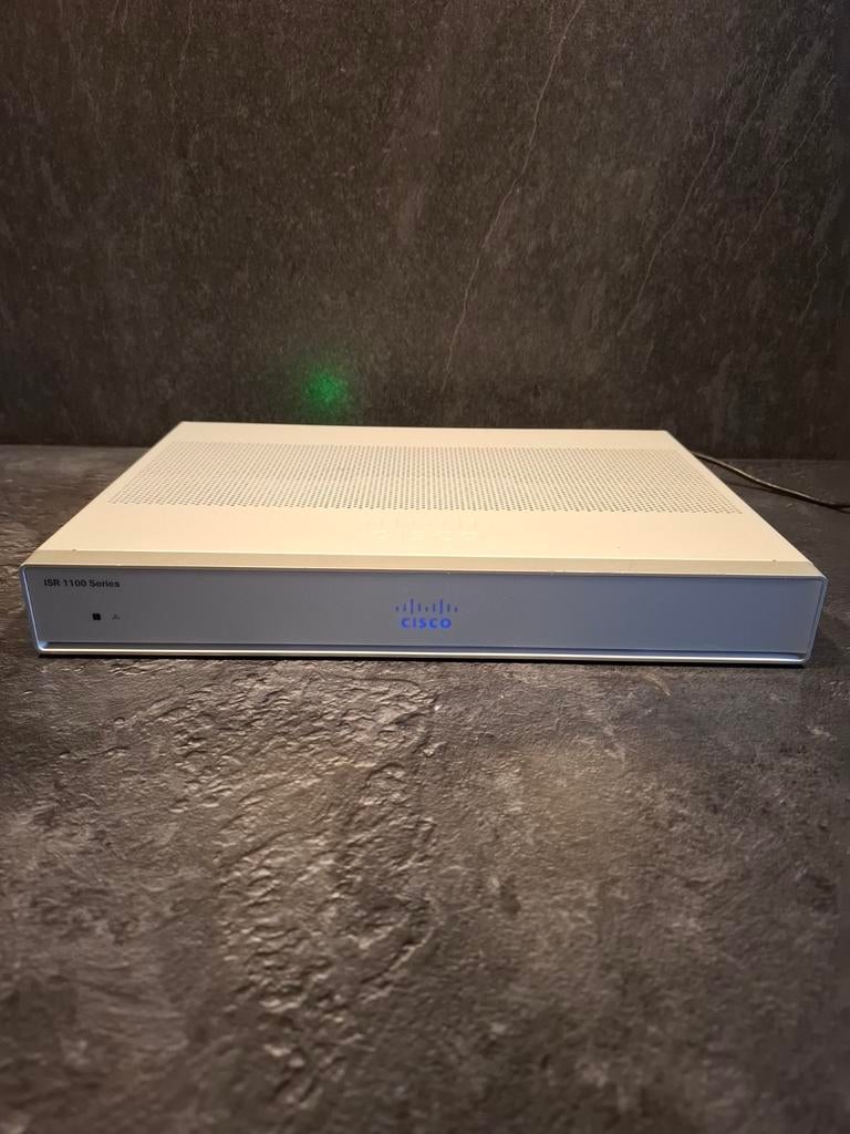 Cisco ISR 1100 Serie C1117-4P Router, Computers en Software, Routers en Modems, Ophalen of Verzenden, Gebruikt, Router, Cisco
