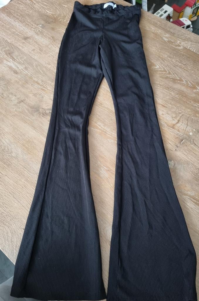 Hele nette Costes Studio flared broek maat XS 34 zwart, Zwart, Ophalen of Verzenden, Zo goed als nieuw, Costes