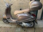 Vespa scooter bruin 125 3Vie 2016 3000km!, Fietsen en Brommers, Ophalen, Gebruikt, Benzine, Overige modellen