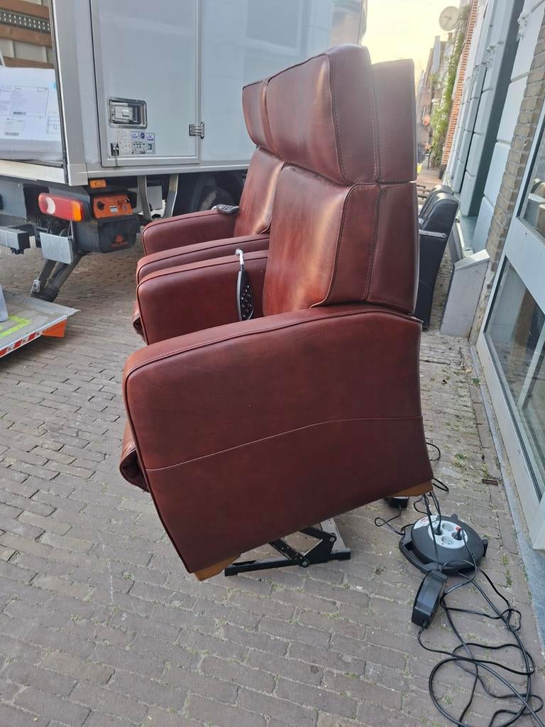 Sta op relax fauteuil van schapenleer 2 stuks 375 per stuk, Huis en Inrichting, Fauteuils, Ophalen, Zo goed als nieuw, 75 tot 100 cm