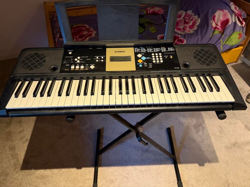 Yamaha YPT 220, Muziek en Instrumenten, Keyboards, Ophalen of Verzenden, Gebruikt, 61 toetsen, Yamaha