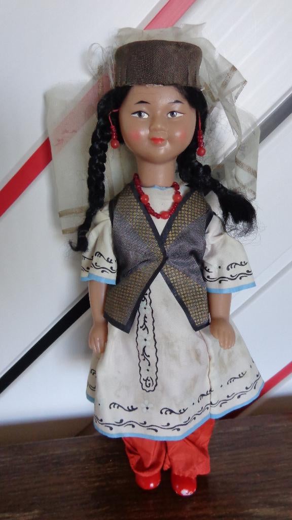 Russische pop in klederdracht Sovjet Unie Tajikistan, Antiek en Kunst, Ophalen