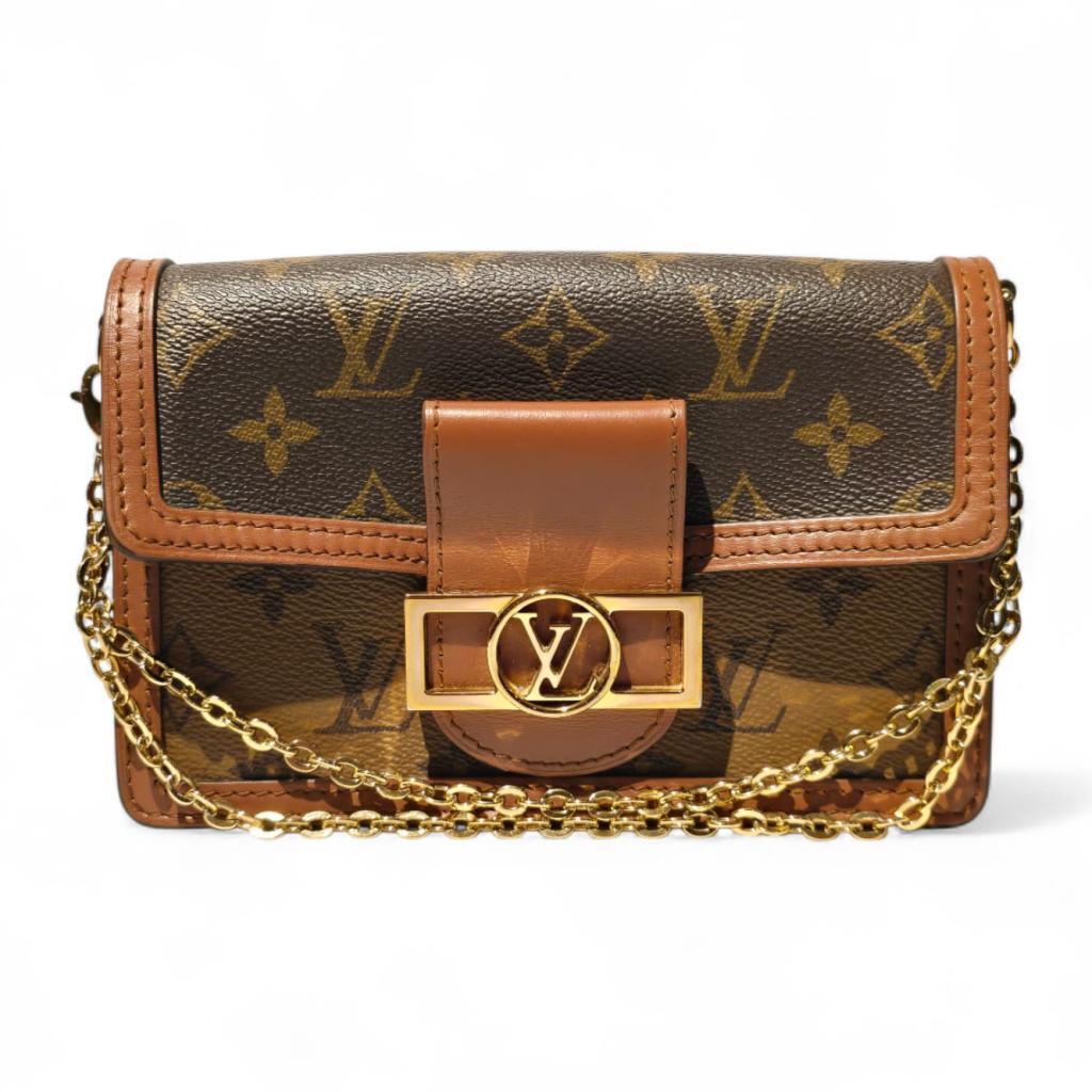 Louis Vuitton M68746 Dauphine Chain Wallet, Louis Vuitton, Gebruikt, Support@louisvuitton.com, 2 Rue du Pont Neuf
75001 Paris
France