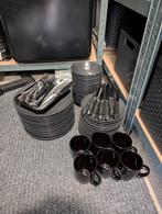 Borden, schaaltjes, bekers en bestek, Ophalen, Zo goed als nieuw