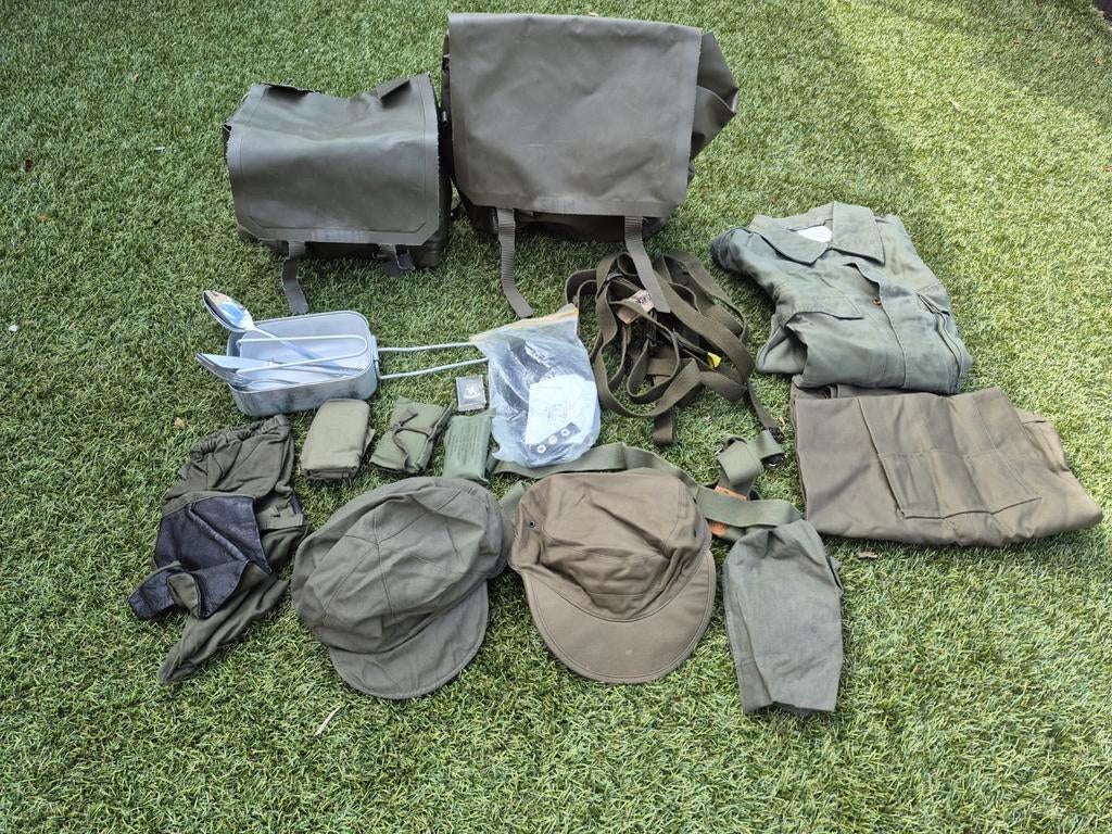 Spullen uit het leger, Verzamelen, Ophalen of Verzenden, Landmacht, Nederland