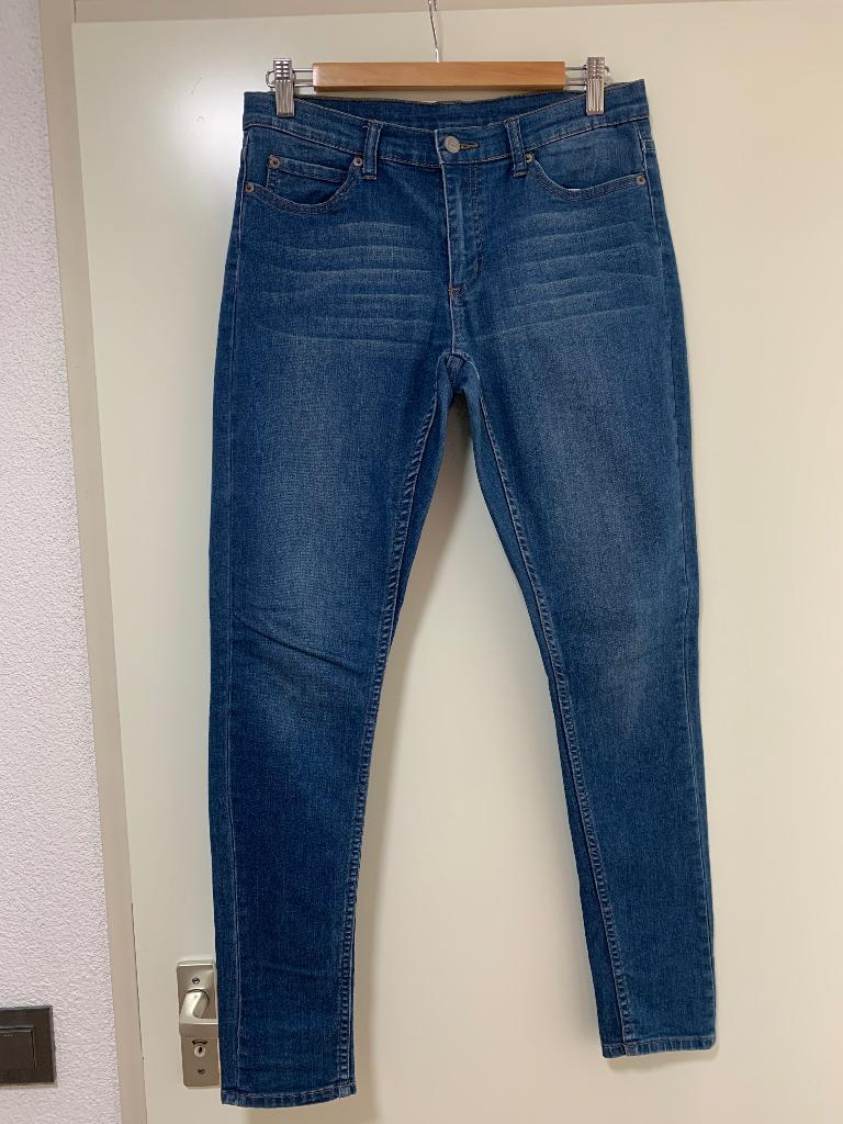 Dames spijkerbroek maat 29/30, Blauw, Ophalen of Verzenden, Zo goed als nieuw, W28 - W29 (confectie 36)