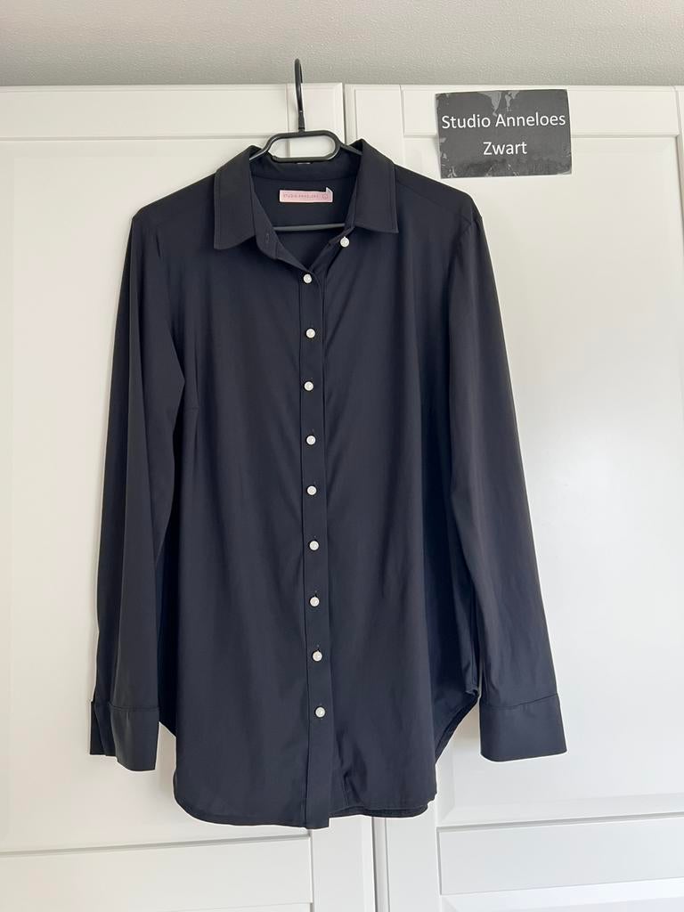 Studio anneloes poppy parel blouse L zwart travelstof, Kleding | Dames, Blouses en Tunieken, Zwart, Maat 42/44 (L), Ophalen of Verzenden