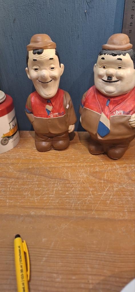 Laurel en Hardy ptt post beelden (17426), Verzamelen, Beelden en Beeldjes, Ophalen of Verzenden, Zo goed als nieuw, Mens
