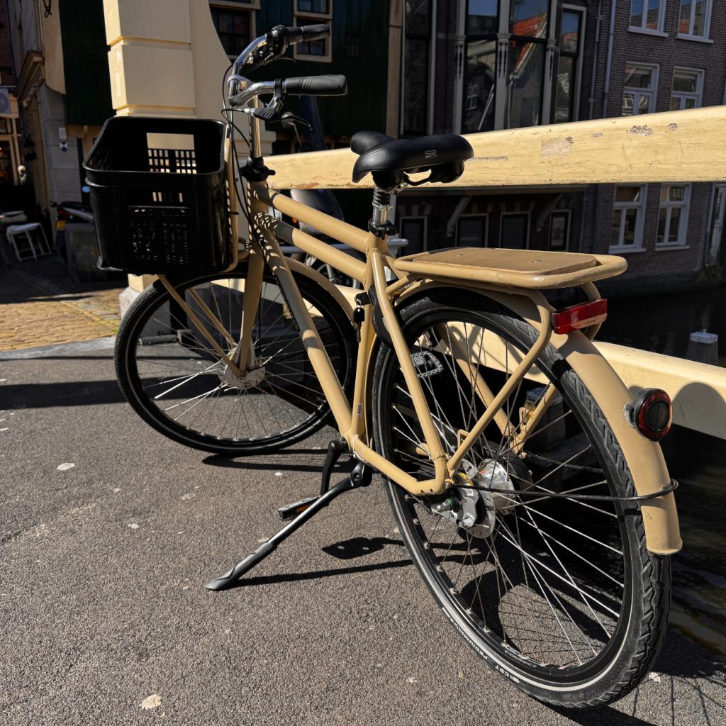 Batavus Packd Beige Herenfiets | Nette Staat, Batavus, Zo goed als nieuw, Support@batavus.com, Batavus Fiets B.V., Schelpenweg 1, 
7202 BV Zutphen
Netherlands