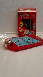 Mens Erger Je Niet - Reisspel Compact Games, Hobby en Vrije tijd, Gezelschapsspellen | Bordspellen, Compact Games, Ophalen of Verzenden