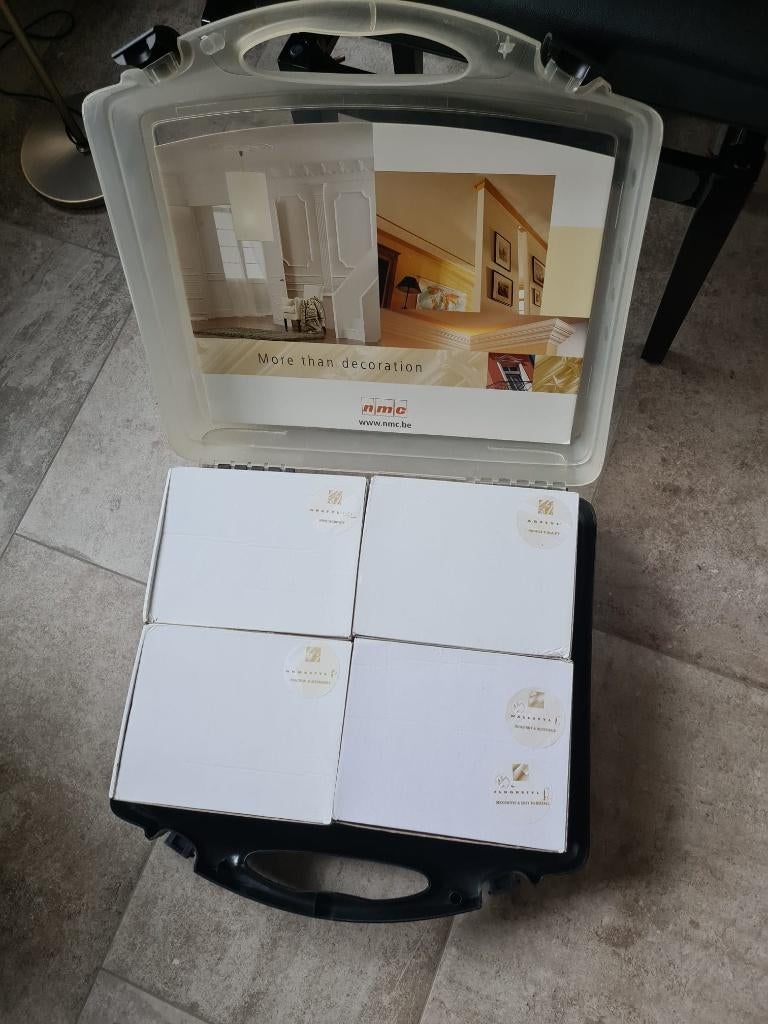 NMC demokoffer plinten,flexibele lijsten,ornamenten, Doe-het-zelf en Verbouw, Plinten en Afwerking, Overige materialen, Overige typen