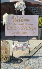 Zwarte schildersezel met bloemendecoratie voor welkomstbord, Ophalen, Zo goed als nieuw, Versiering, Geboorte of Huwelijk