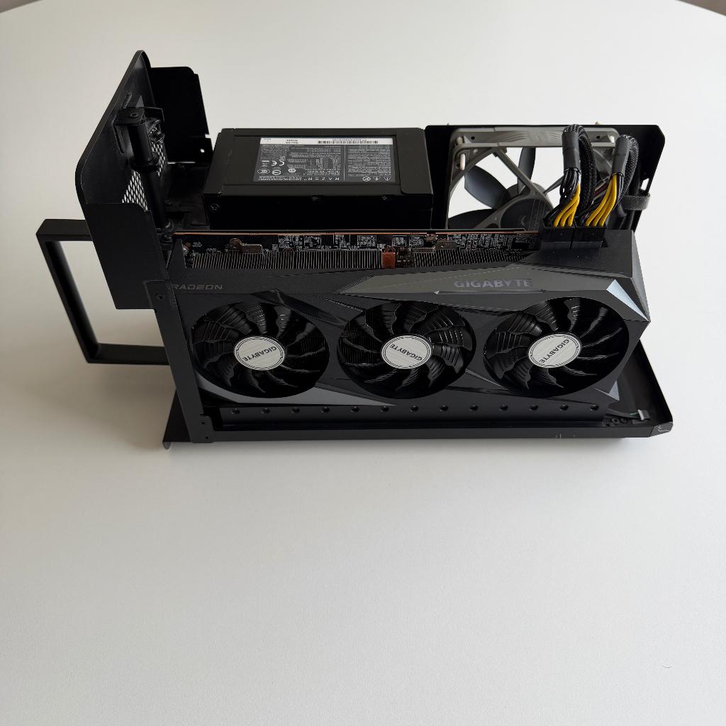 Razer Core X Chroma eGPU + AMD Radeon RX 6800 XT 16GB, Ophalen, AMD, GDDR6, PCI-Express 4