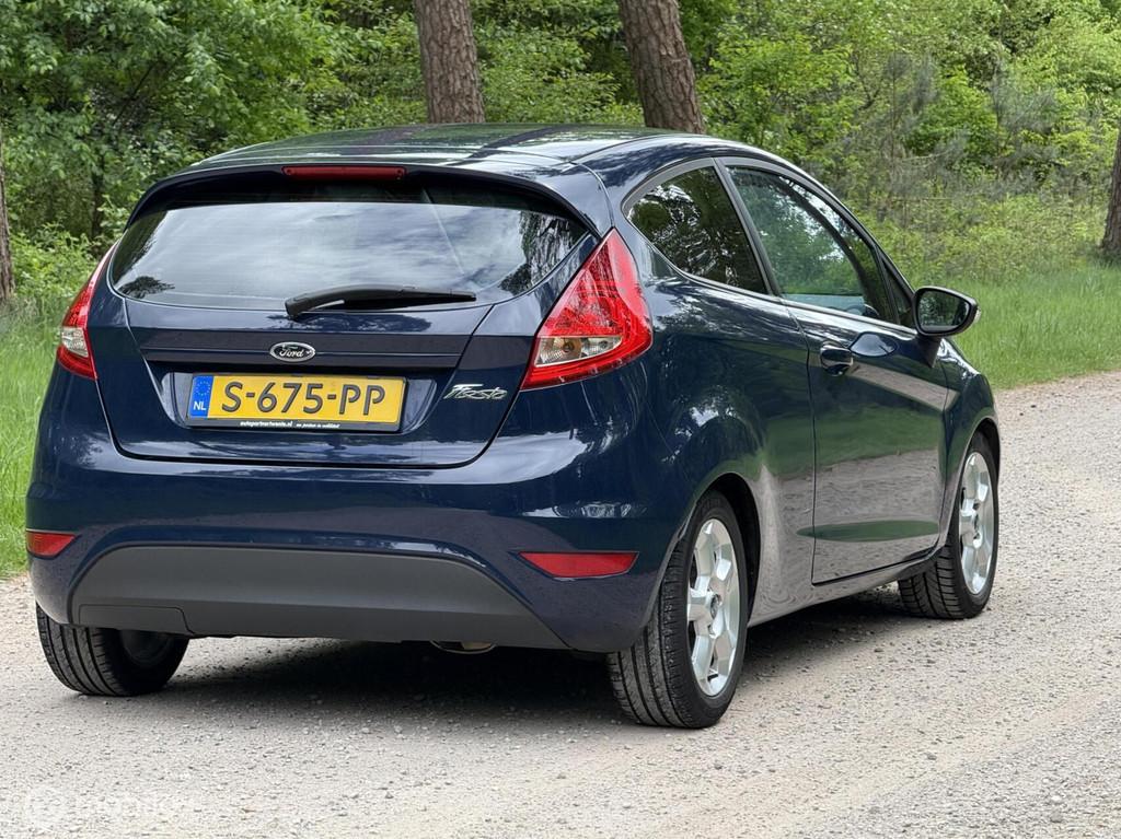 Ford Fiesta 1.25 Limited *Airco*, Voorwielaandrijving, 4 cilinders, Bedrijf, Handgeschakeld