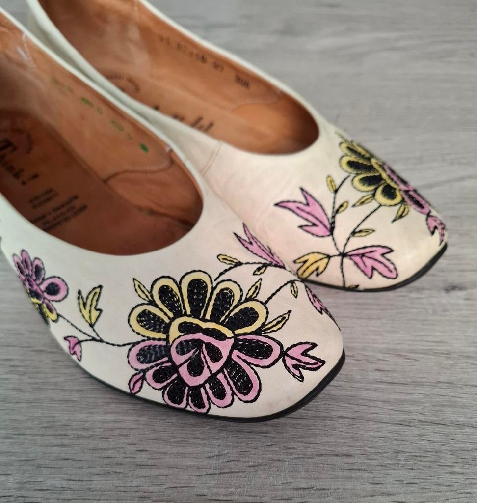 Think! ballerina's met bloemenprint maat 39.5, Ophalen of Verzenden, Gedragen