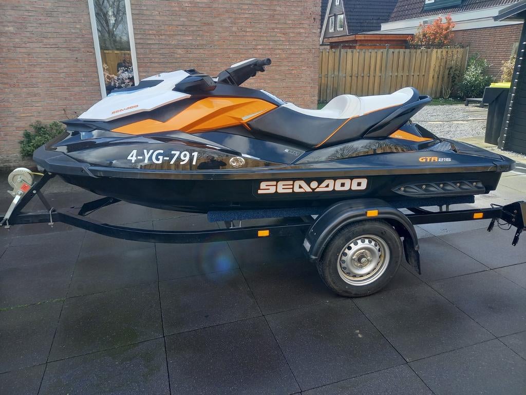 Seadoo gtr 215, Watersport en Boten, Jetski's en Waterscooters, Ophalen, Zo goed als nieuw, Benzine, 200 pk of meer